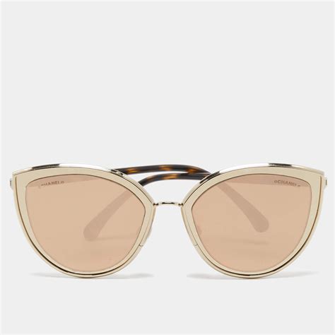 CHANEL Sunglasses: Cat Eye Sunglasses, nylon — 